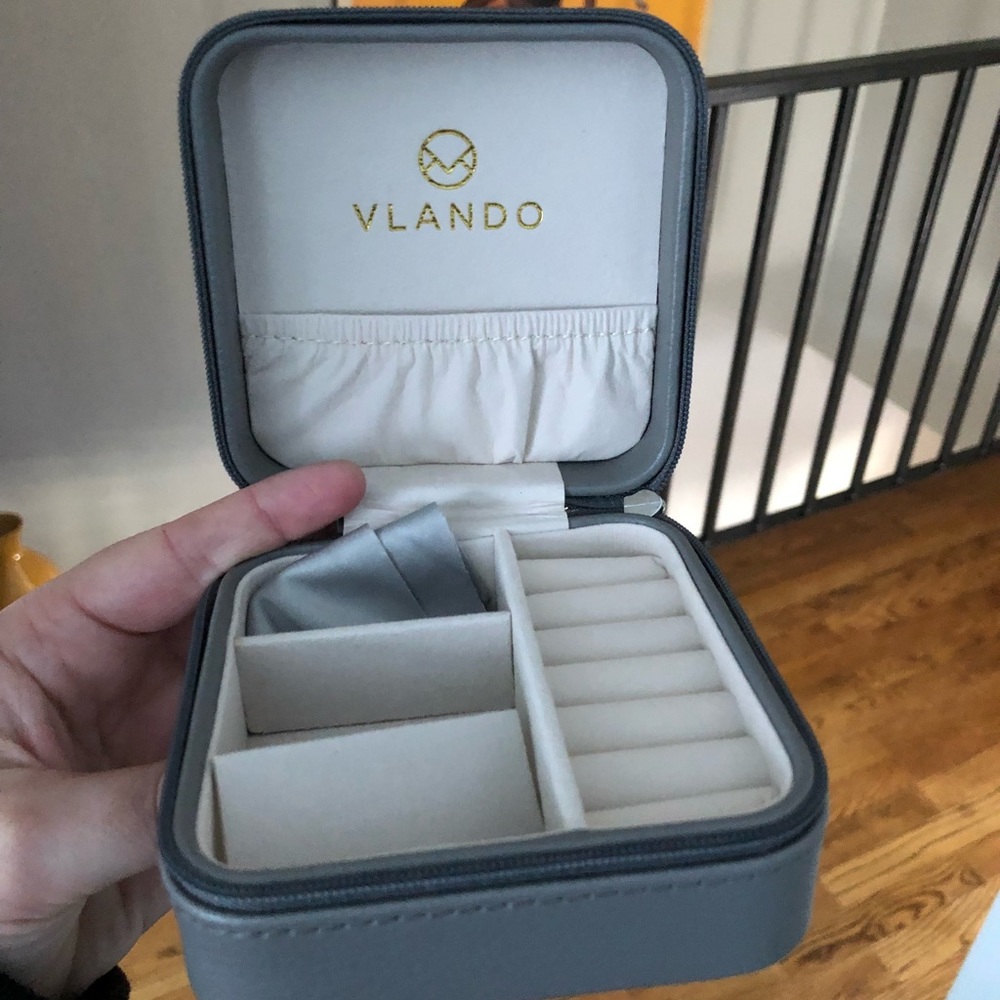Vlando Travel Jewelry Case